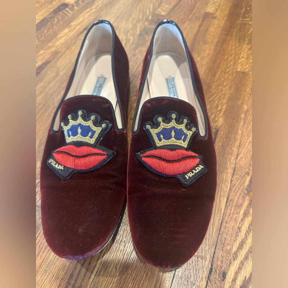 Prada Velvet Flats - BIG RED LIPS